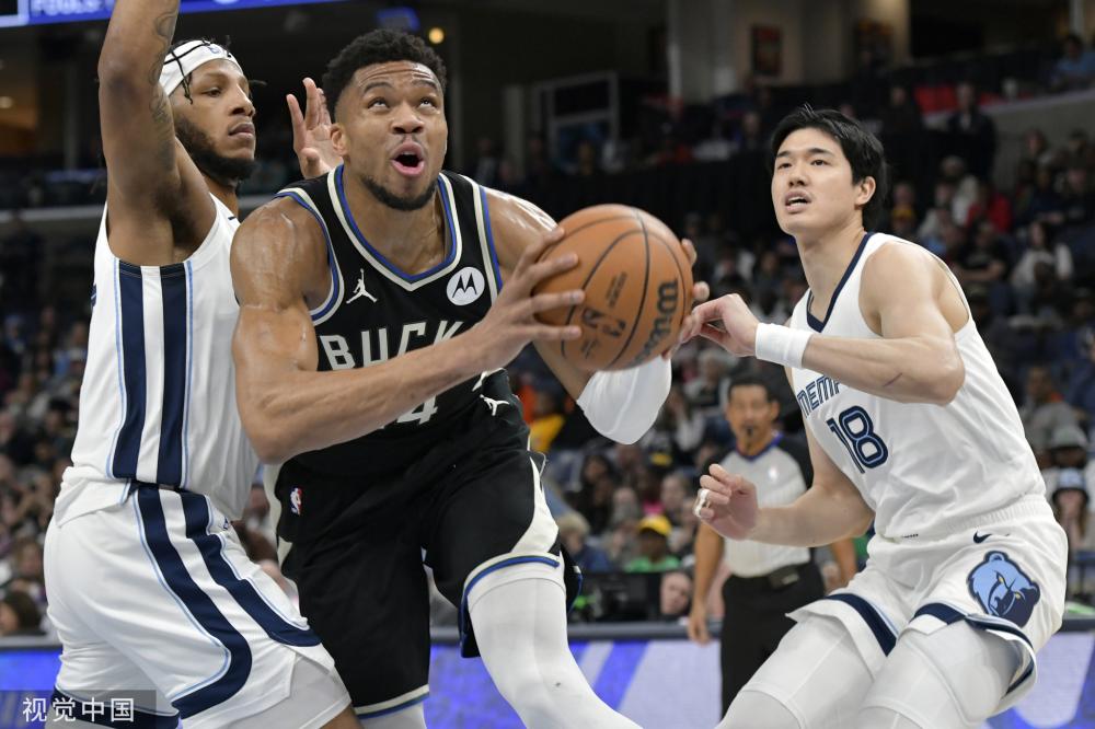 他与西蒙尼 他与西蒙尼