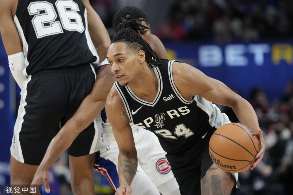 足球界充满 足球界充满