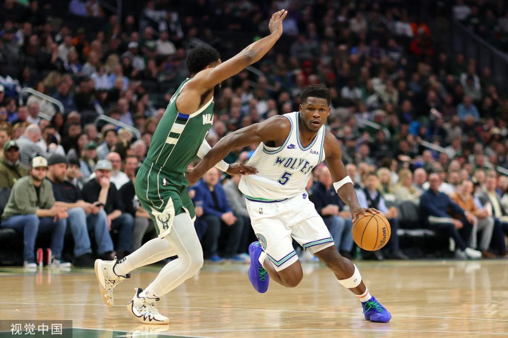 的球员之一 的球员之一